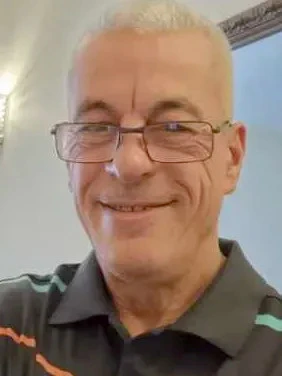 English men looking for love