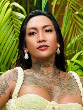 Thai ladyboys for dating / Ladyboys from Philippines for dating