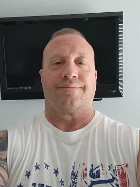 American men looking for love