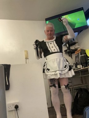 English men looking for love