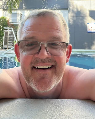English men looking for love