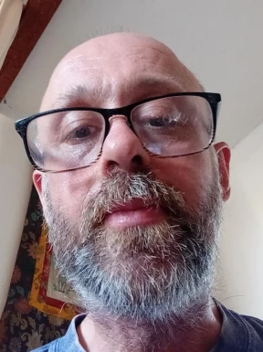 French men looking for love