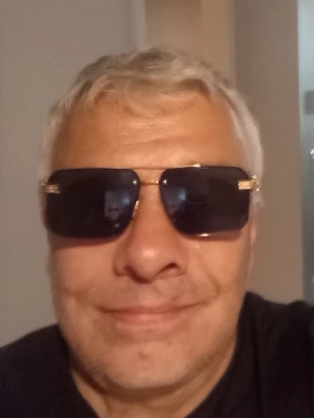 Canadian men looking for love