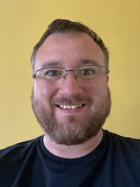 English men looking for love